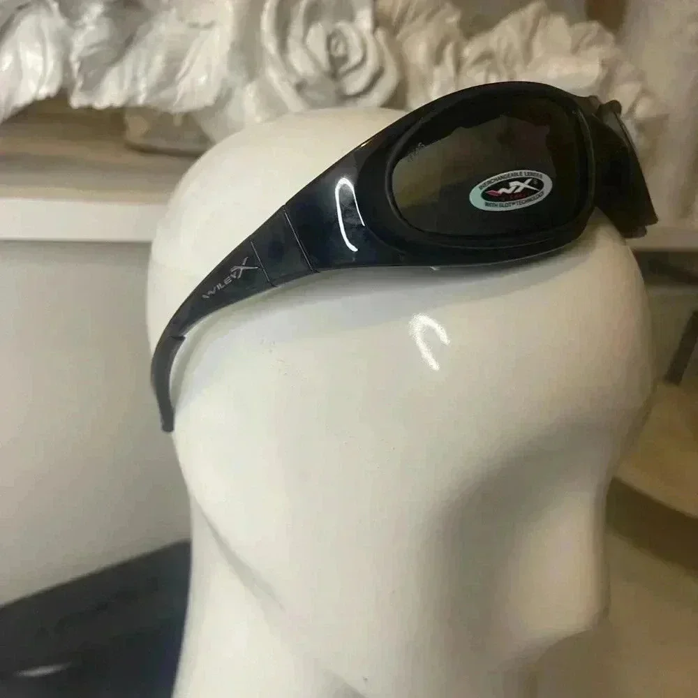 WILEY X  sunglass made in Italy, for bicker, motorcyclist anyone, with dry eyes